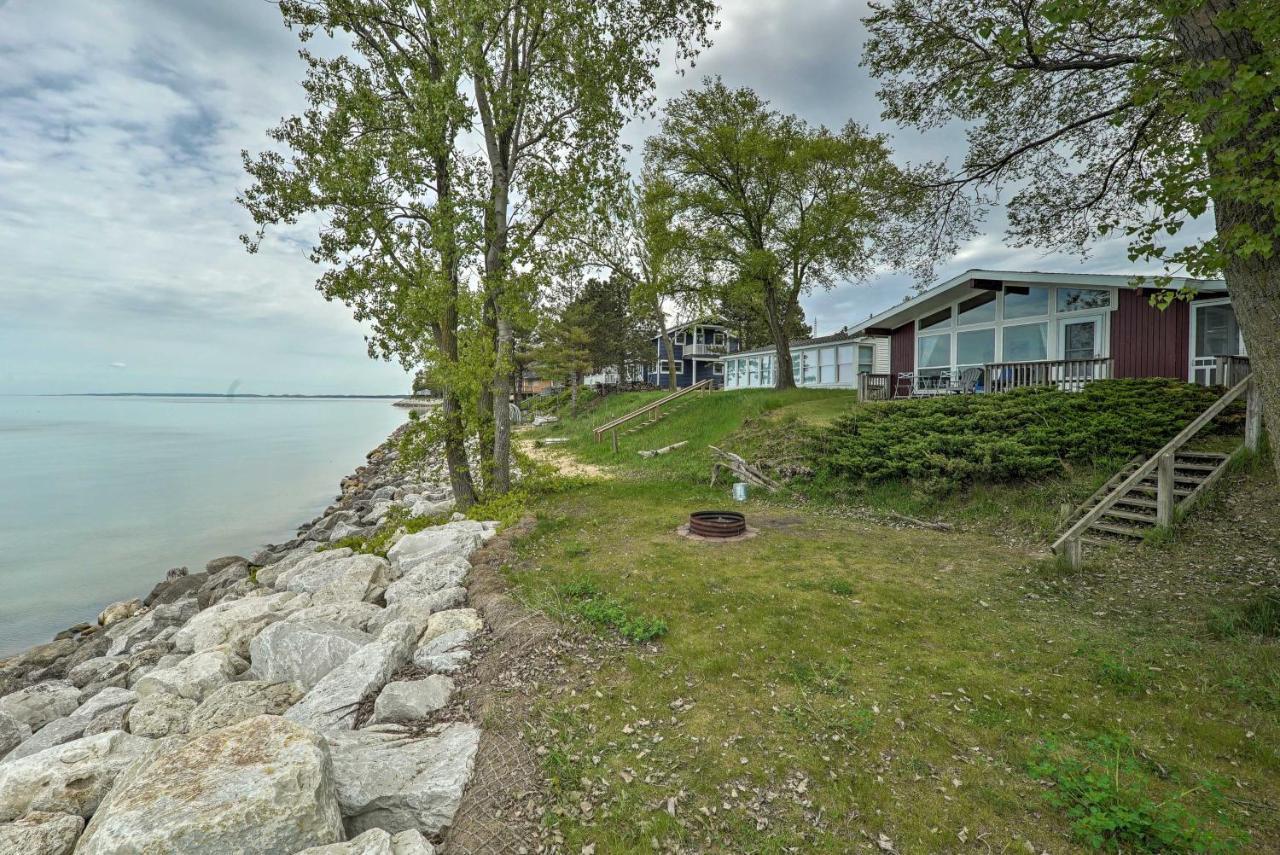 Lakefront Cottage Near Wineries And State Parks! Mears Bagian luar foto