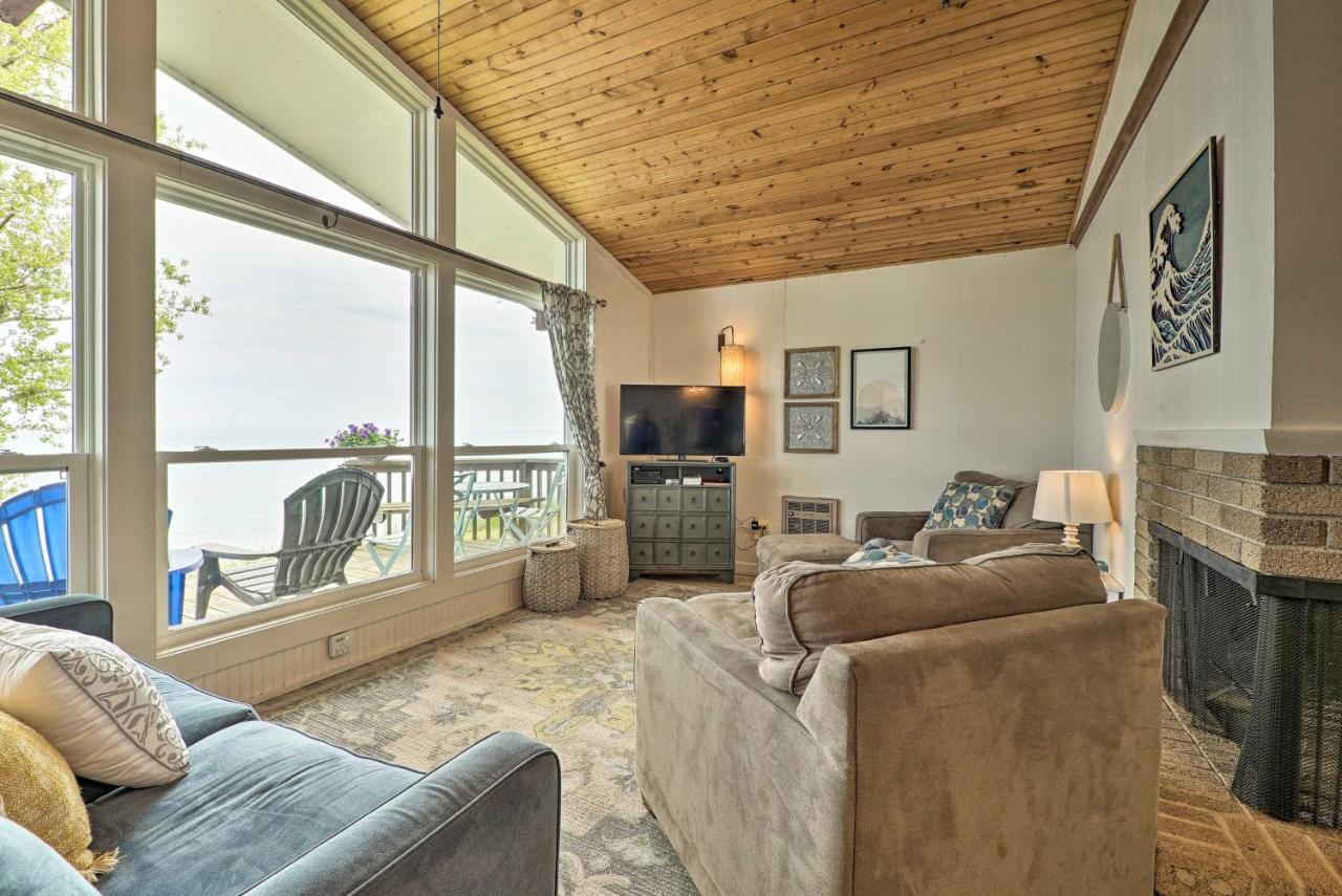 Lakefront Cottage Near Wineries And State Parks! Mears Bagian luar foto