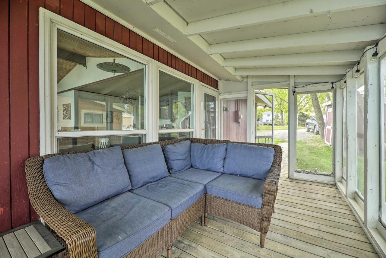 Lakefront Cottage Near Wineries And State Parks! Mears Bagian luar foto