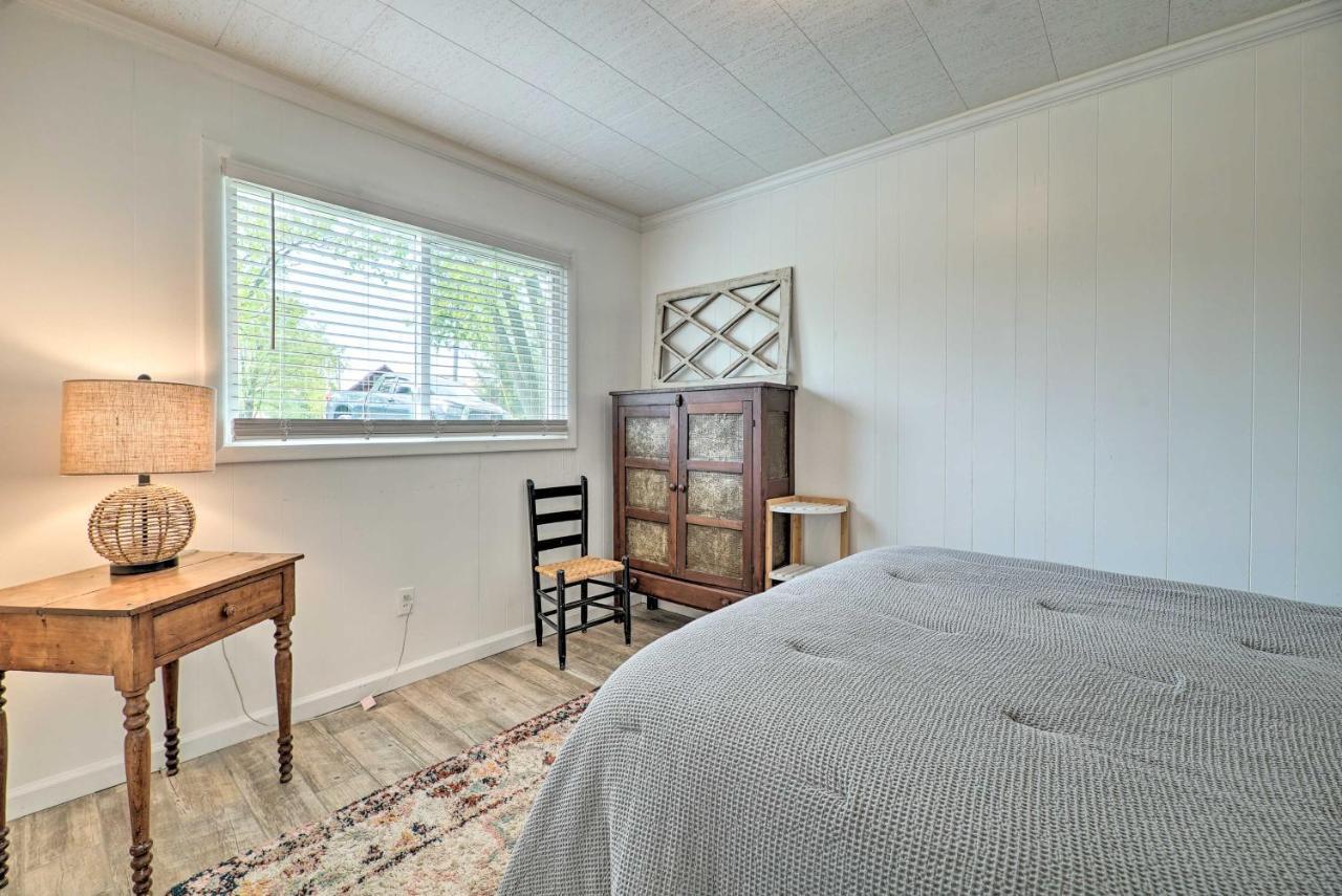 Lakefront Cottage Near Wineries And State Parks! Mears Bagian luar foto
